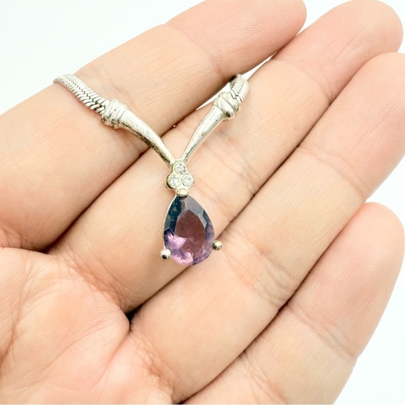 Vintage Avon Silver Tone Faux Amethyst Glass Stone Rhinestone Pendant Necklace - Picture 8 of 9